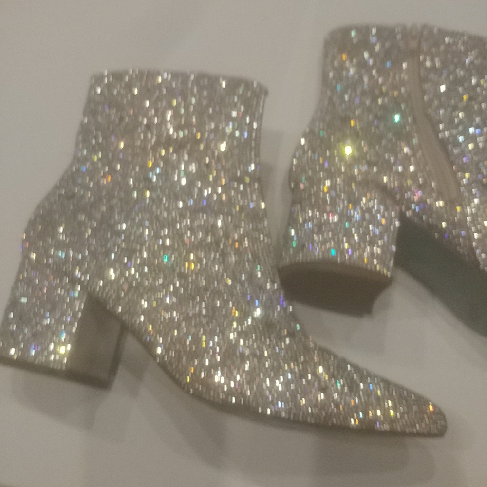 BETSEY JOHNSON KYLA BOOTIE